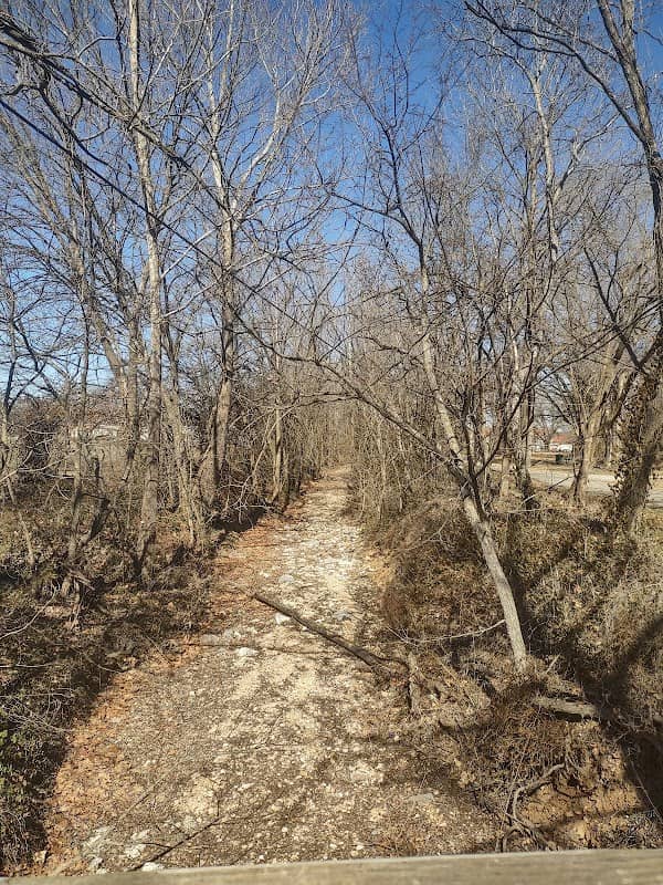 Cassville Greenway trail head - Image 2