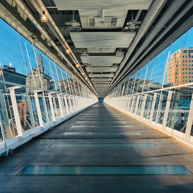 SkyBridge - Image 1