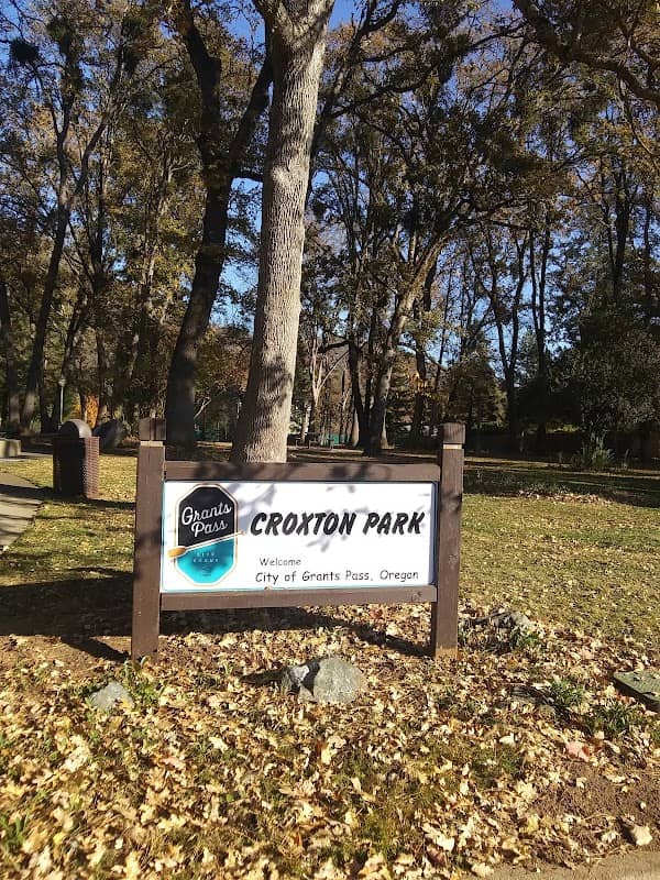 Croxton Memorial Park - Image 2