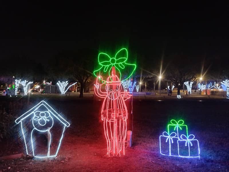 Leo Peña Placita Park - Image 1