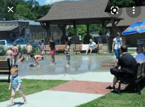 Public Splash Pad - Image 2