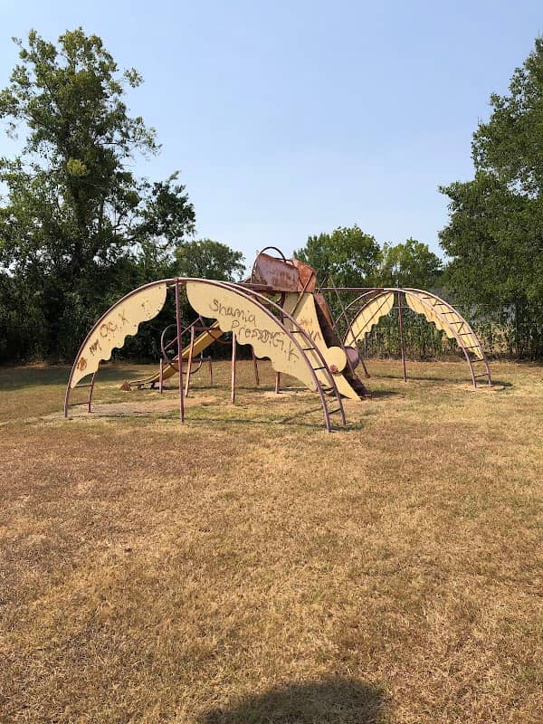 Freeman Park - Image 1