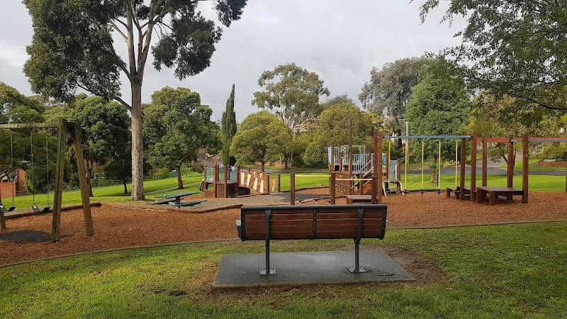 Mont Albert Park - Image 1