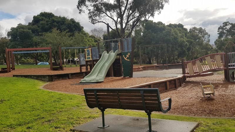 Mont Albert Park - Image 2