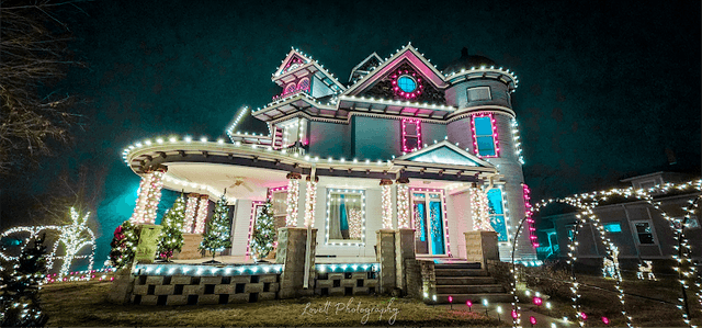 The Christmas Castle - Image 1