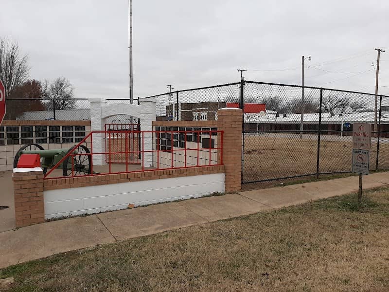 Fairland Veterans Memorial - Image 1