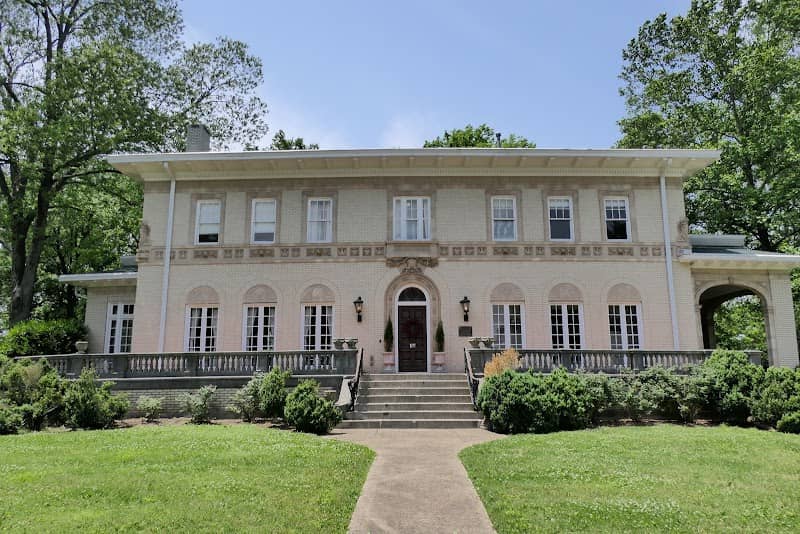 Paris Henry County Heritage Center - Image 2