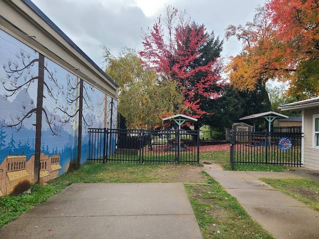 Elisabeth Daniels Park - Image 1