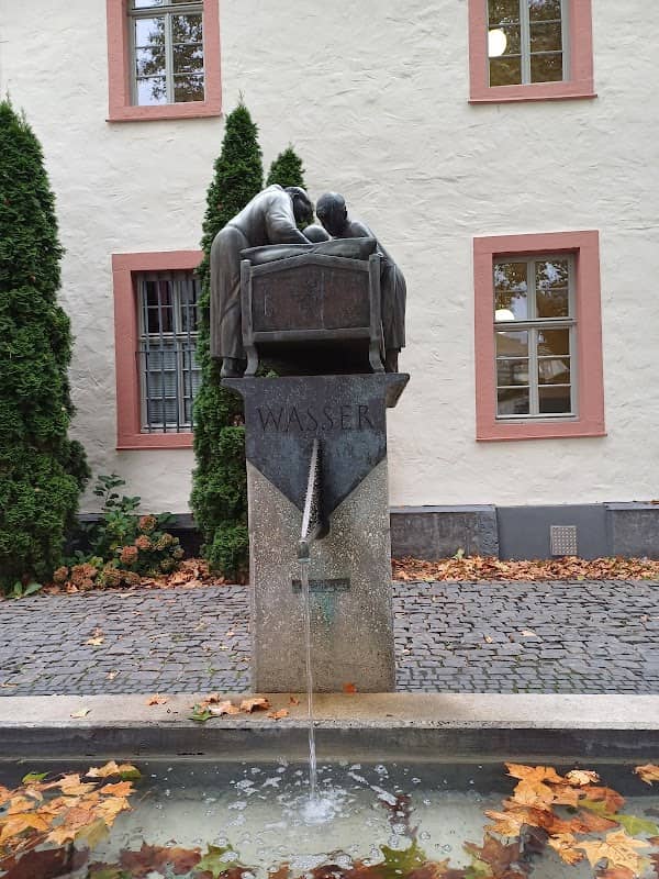 Bürgerhospitalfonddenkmal - Image 1