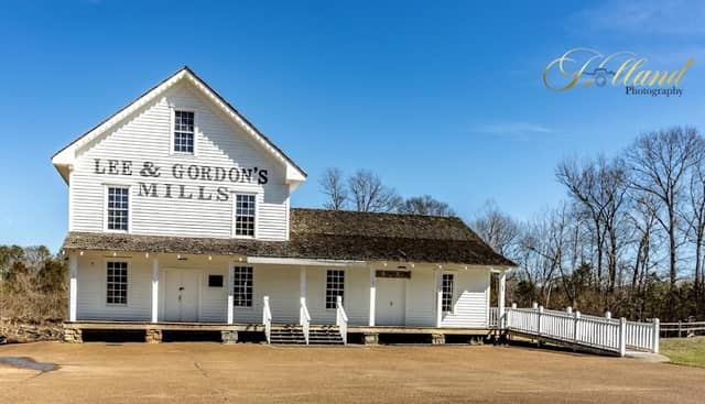 Lee & Gordon's Mills - Image 1