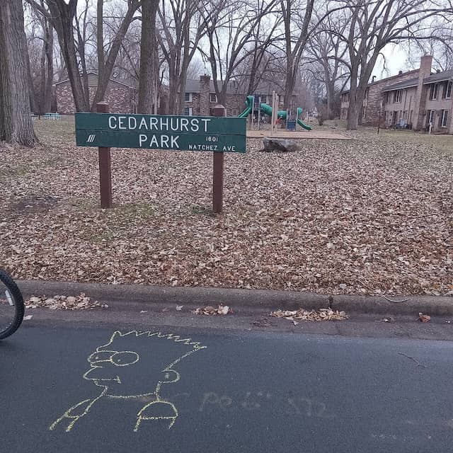 Cedarhurst Park - Image 1