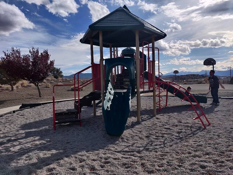 Highlands Drive Park - Image 1