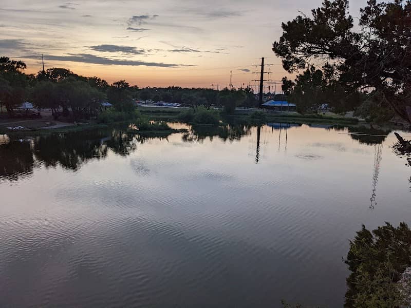 Twin Lakes Park - Image 2