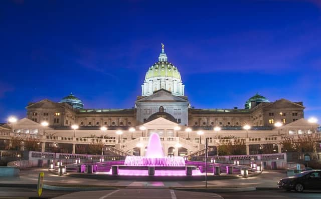 Visit Hershey & Harrisburg - Image 1