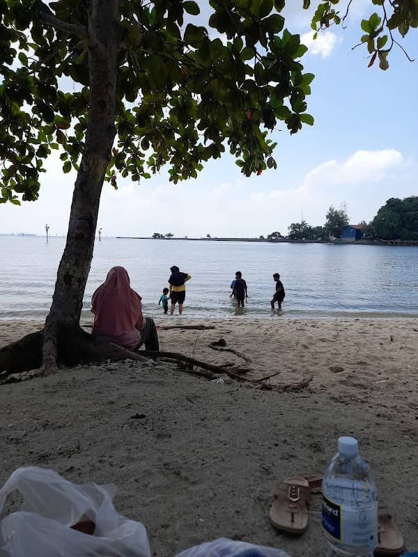 Pantai Bahagia - Image 1