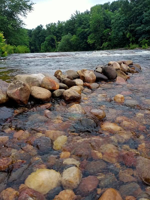 Westfield River Esplanade - Image 1