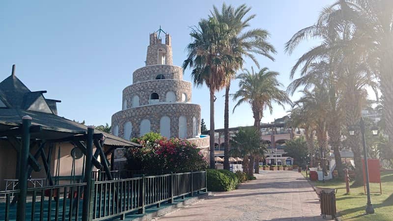 Babel tower aquapark - Image 1