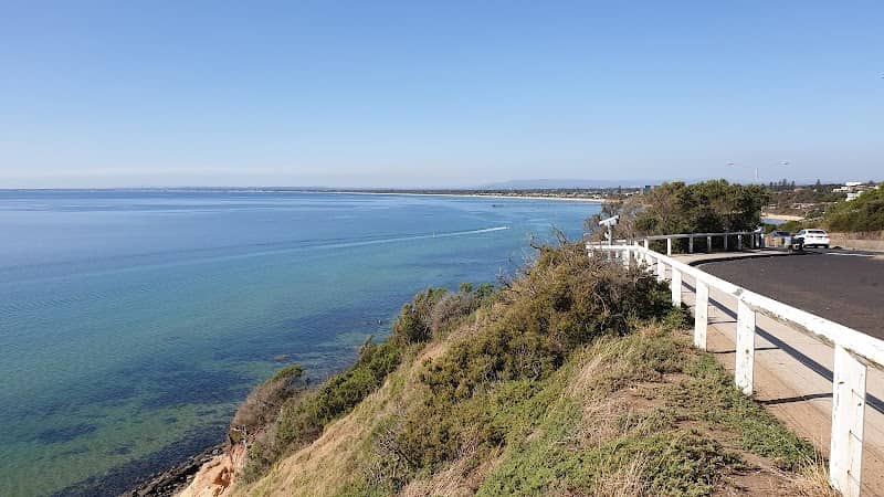 Oliver's Hill Lookout - Image 3