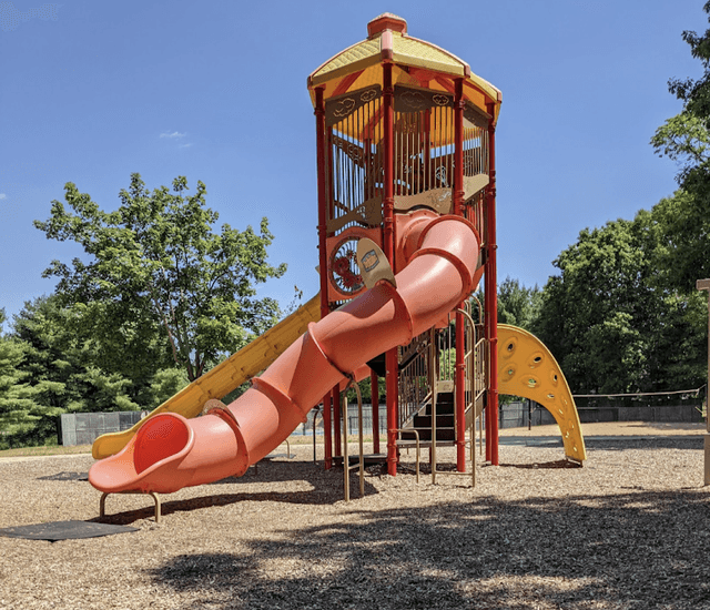 Oakland Drive Park - Image 2
