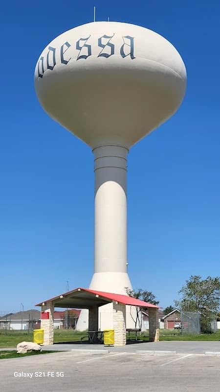 Lawndale Park - Image 2