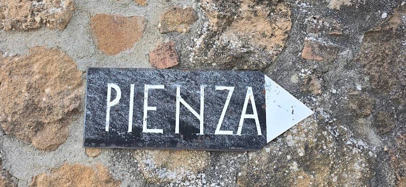 Pienza Street sign - Image 1