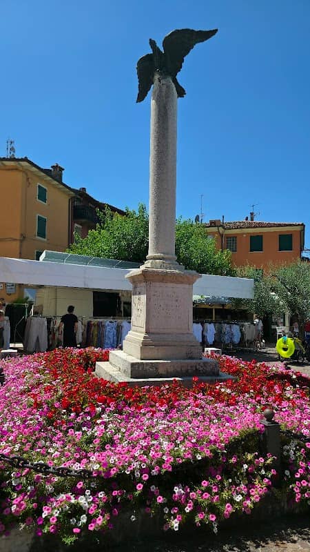 Piazza del Castelletto - Image 2