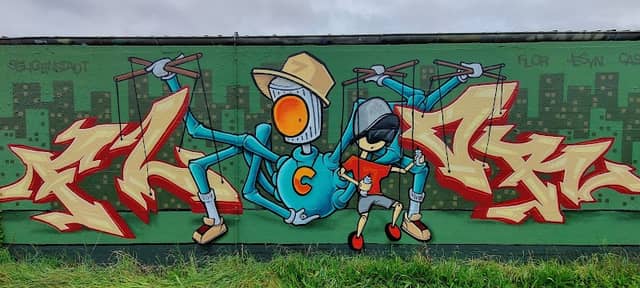 Graffiti Wall am Bahndamm - Image 1
