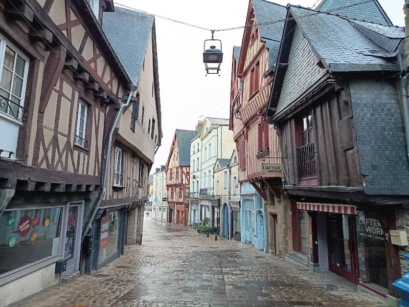 Grande rue laval - Image 1