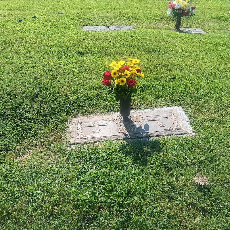 Lakeside Memorial Gardens - Image 1