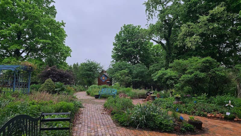 Montgomery Museum Garden - Image 2