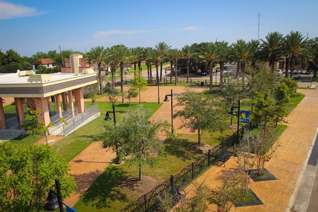 Five Points Town Plaza - Image 1