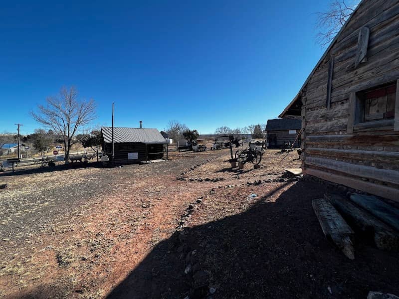 Springerville Park - Image 1