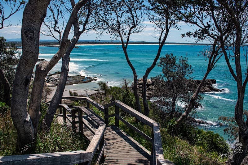 Flagstaff Lookout/cliff - Image 1