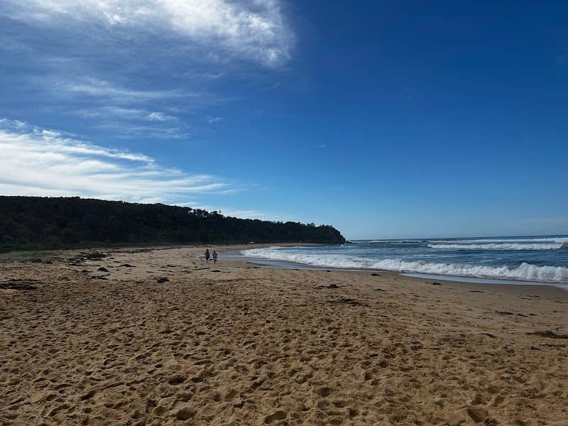 Bateau Bay Beach picnic area - Image 2