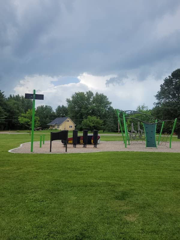 Yellow Banks Park - Image 2