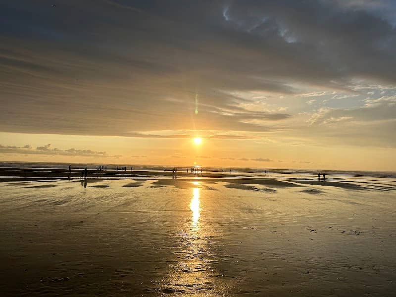 Cannon Beach - Image 2