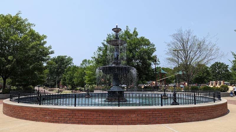 Tennessee Street Park - Image 1