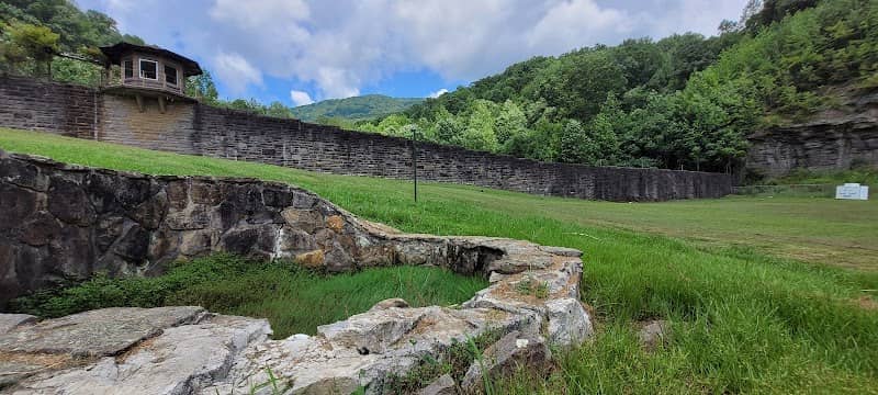 Gateway to Devil's Triangle - Image 2