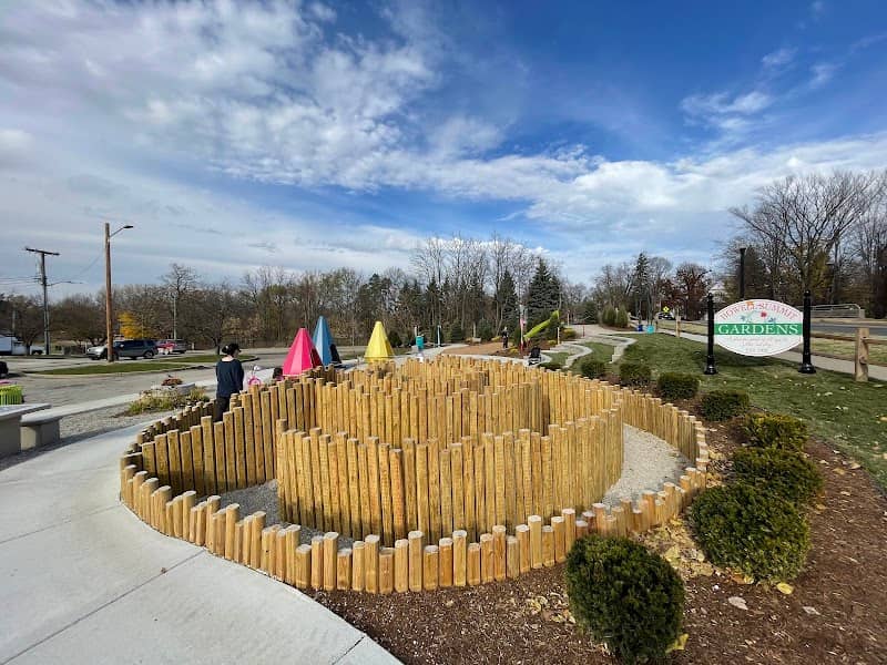 Howell Summit Gardens - Image 2