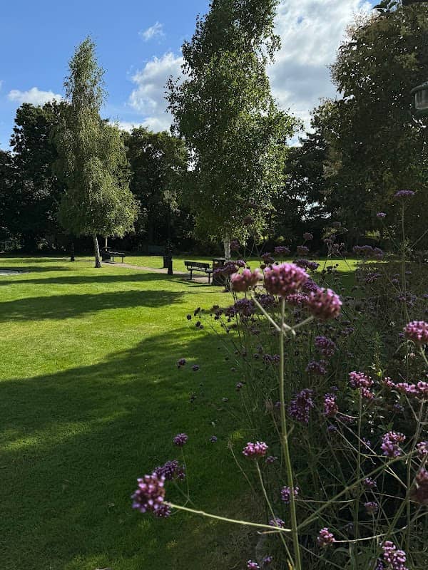 Howard Palmer Gardens - Image 2
