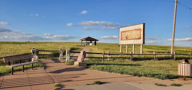 Santa Fe Trail Tracks - Image 2