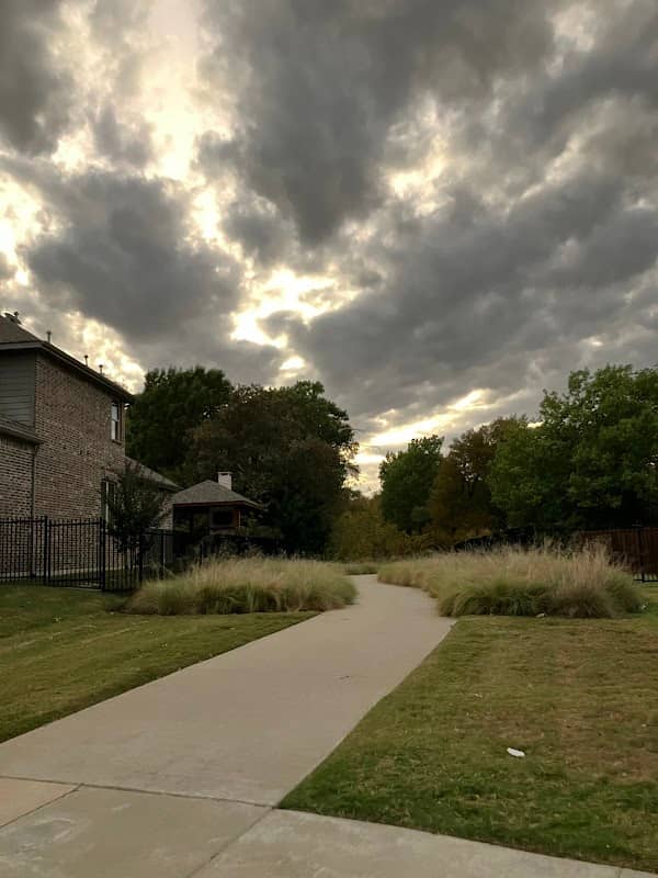 Bur Oak Trailhead (West end) - Image 1