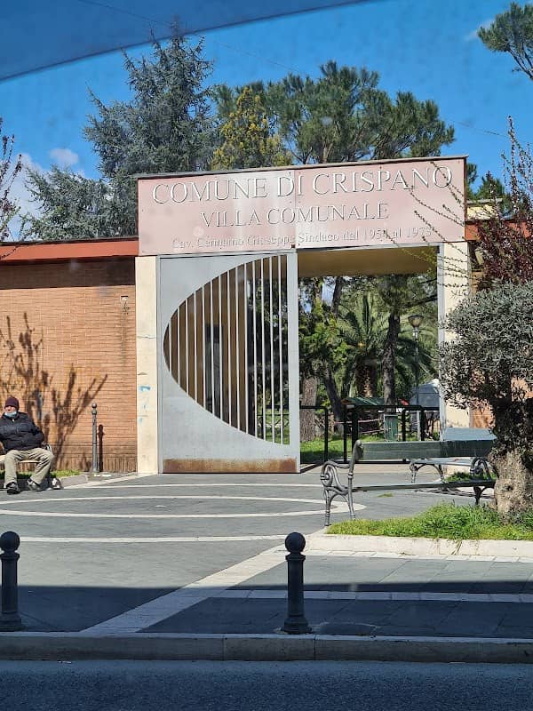 Villa Comunale Di Crispano - Image 2