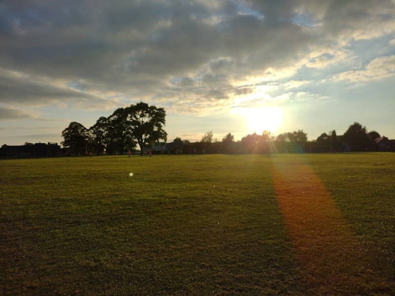 Naunton Park - Image 3