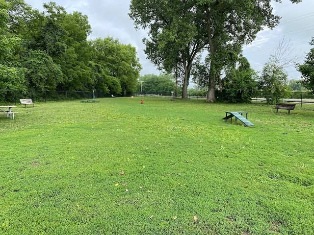 Eleanor Wallace Dog park - Image 1