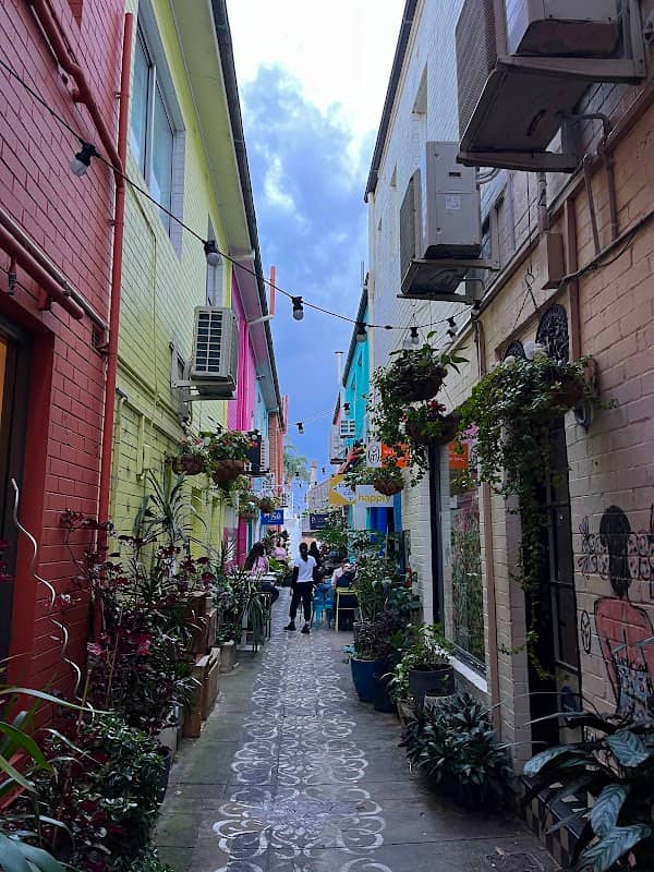Collins Lane - Image 2