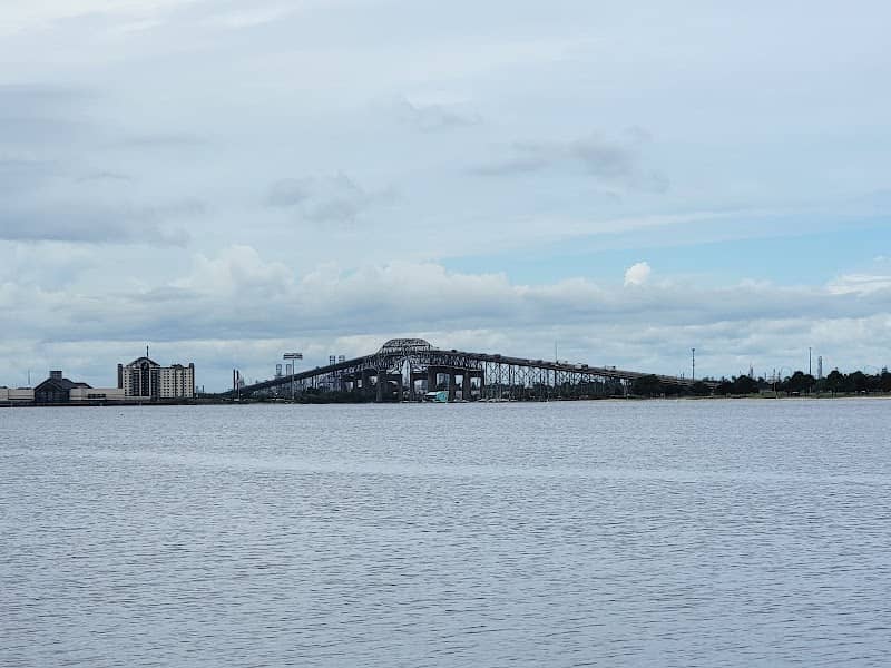Bord Du Lac Park - Image 2