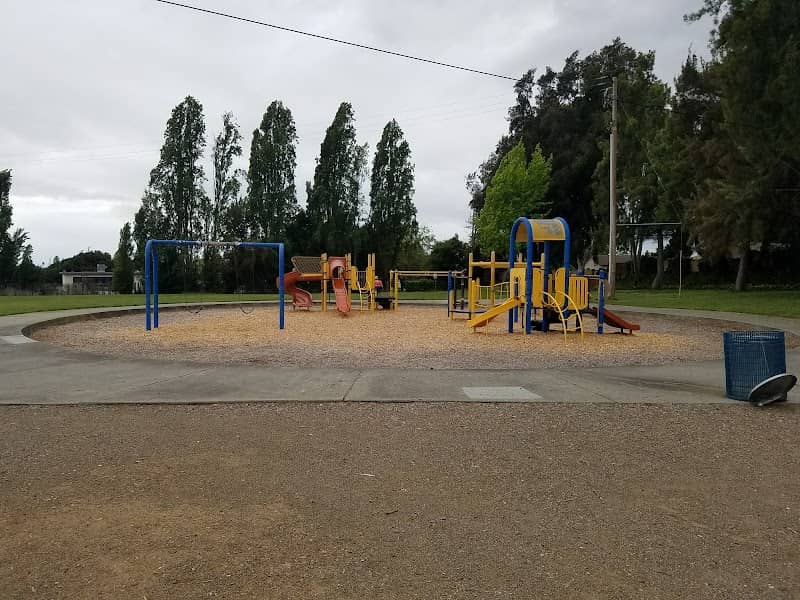 Richardson Park - Image 1