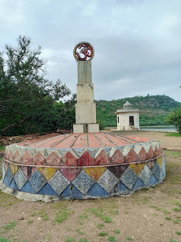 Ratansagar lake - Image 2