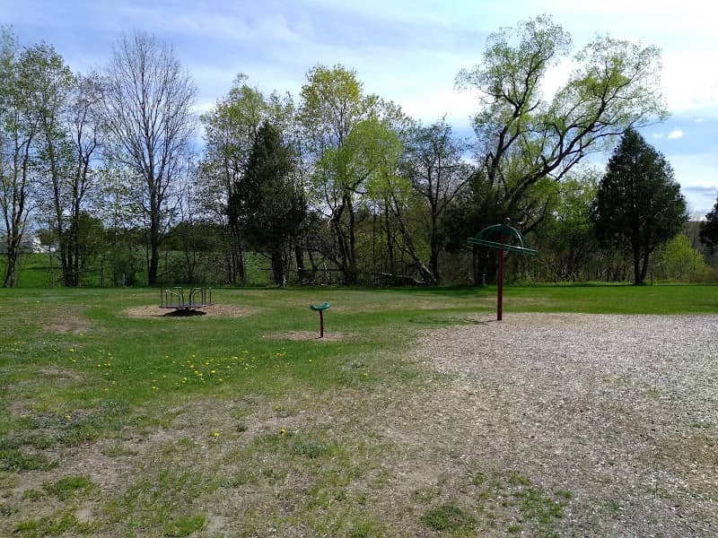 Kingfield Town Park - Image 3